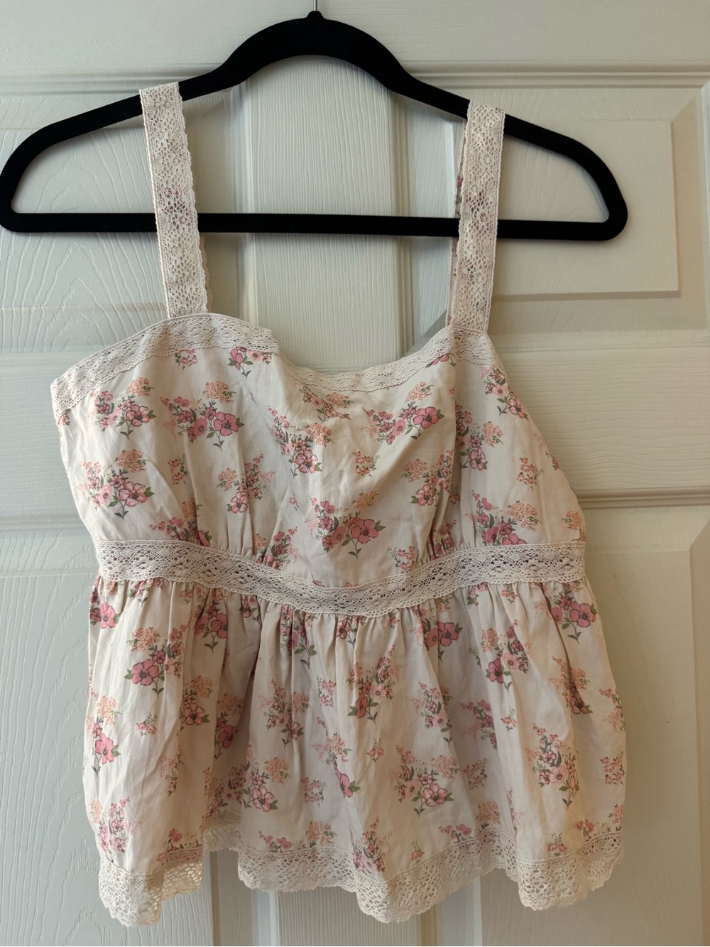 Celebrity Pink Cream Floral Lace-Trim Camisole Top - Pink Floral
